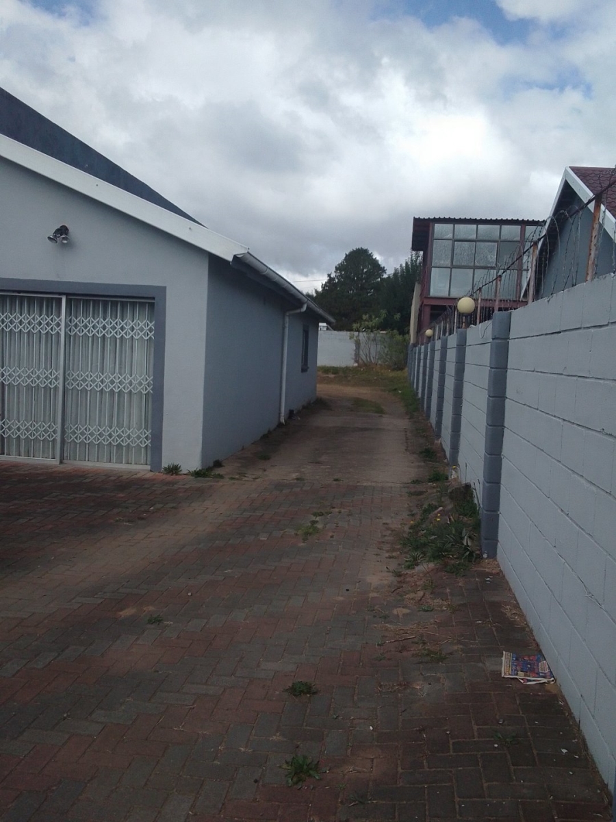  Bedroom Property for Sale in Southernwood Eastern Cape